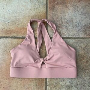 Fabletics twist front keyhole sports bra in rose size medium